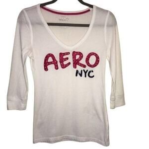 Aeropostale White AERO NYC Applique Top V-Neck 3/4 Sleeves Sheer Size M